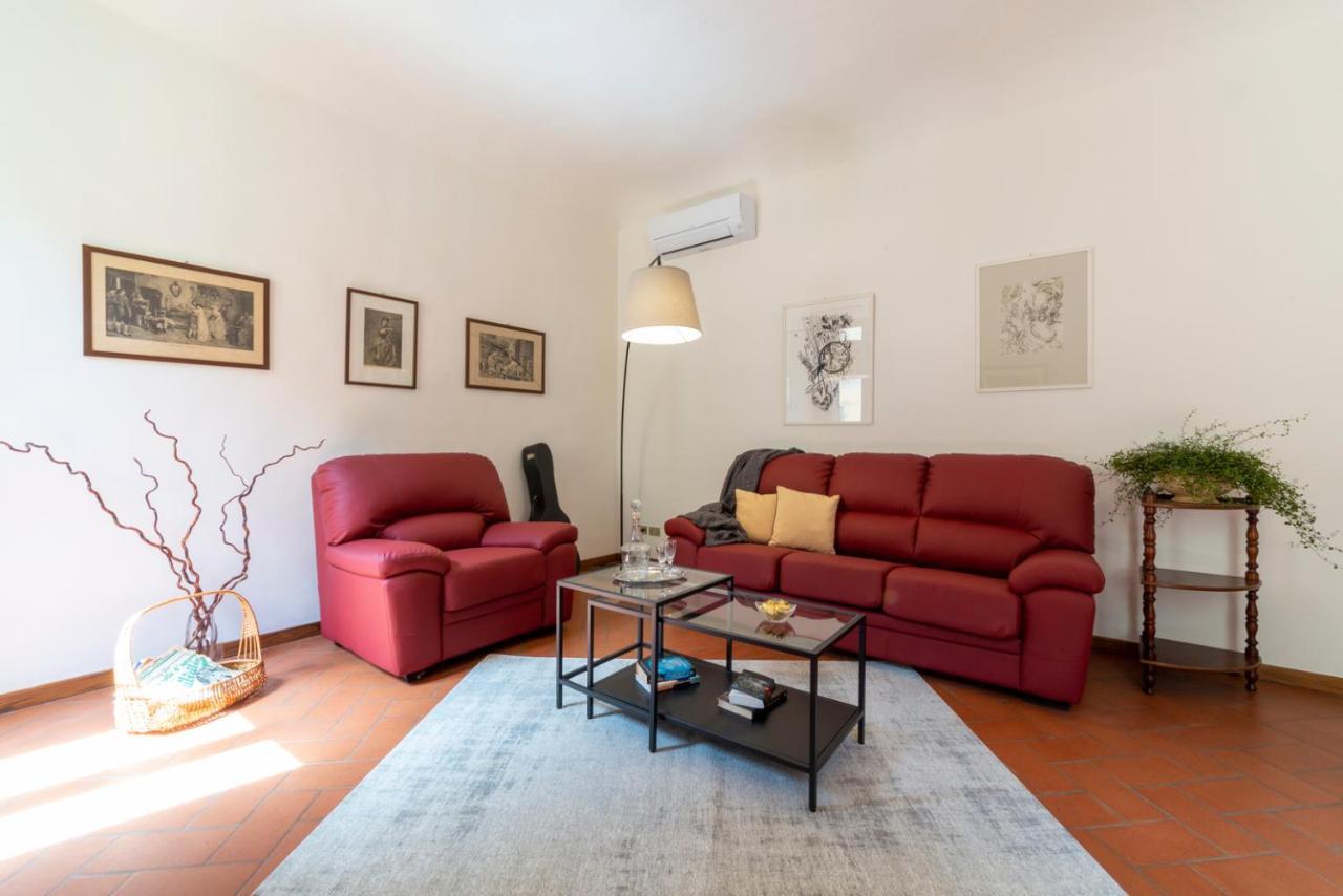 110 Sqm Apartment 6 Sleeps In Santa Croce Firenze Eksteriør billede