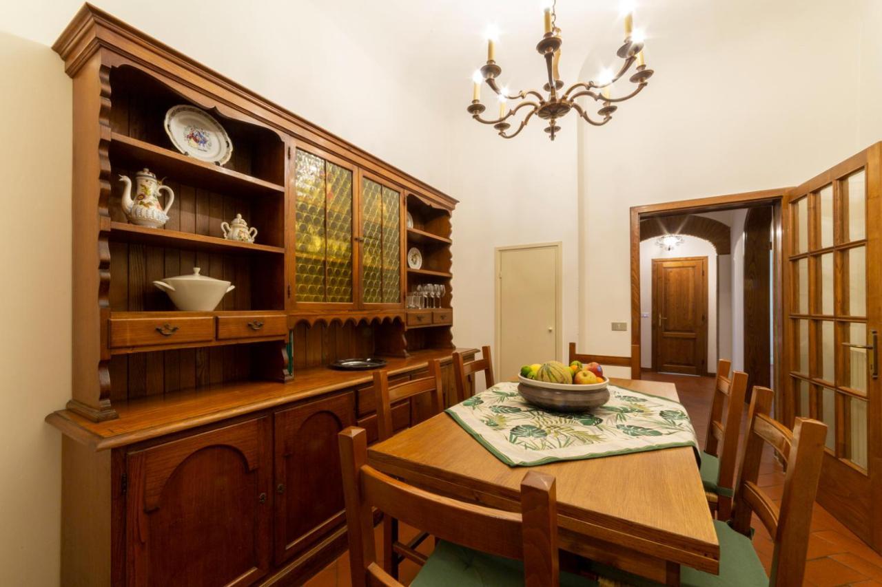 110 Sqm Apartment 6 Sleeps In Santa Croce Firenze Eksteriør billede