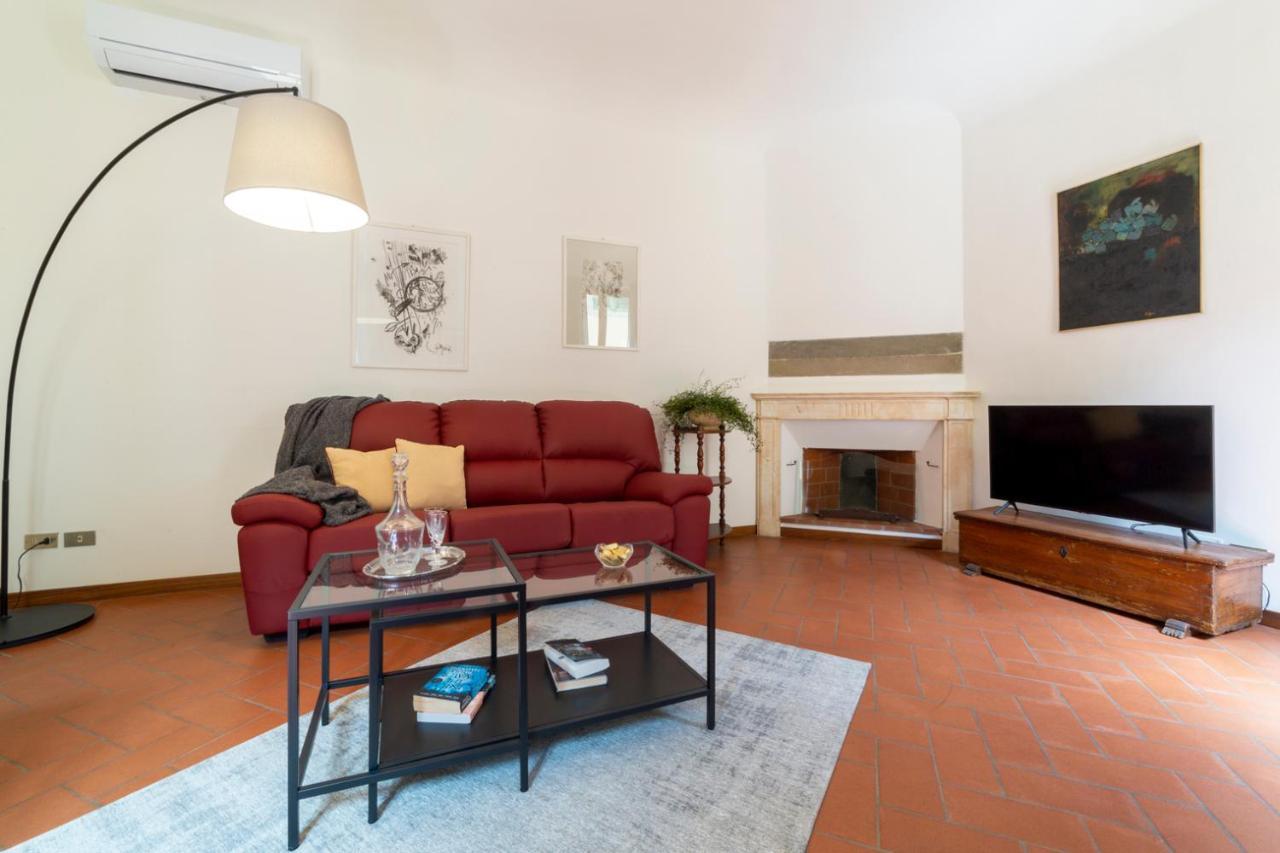 110 Sqm Apartment 6 Sleeps In Santa Croce Firenze Eksteriør billede
