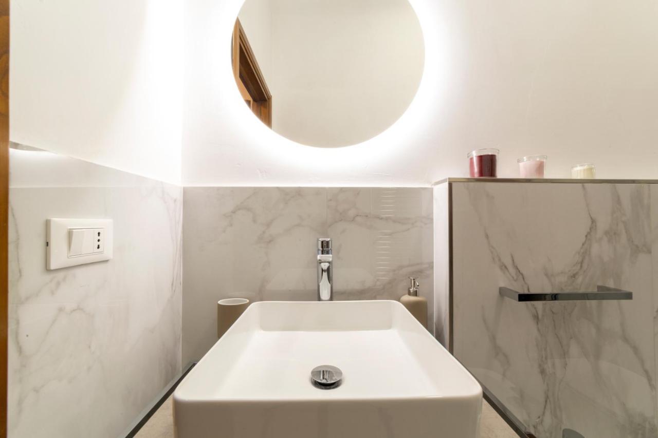 110 Sqm Apartment 6 Sleeps In Santa Croce Firenze Eksteriør billede